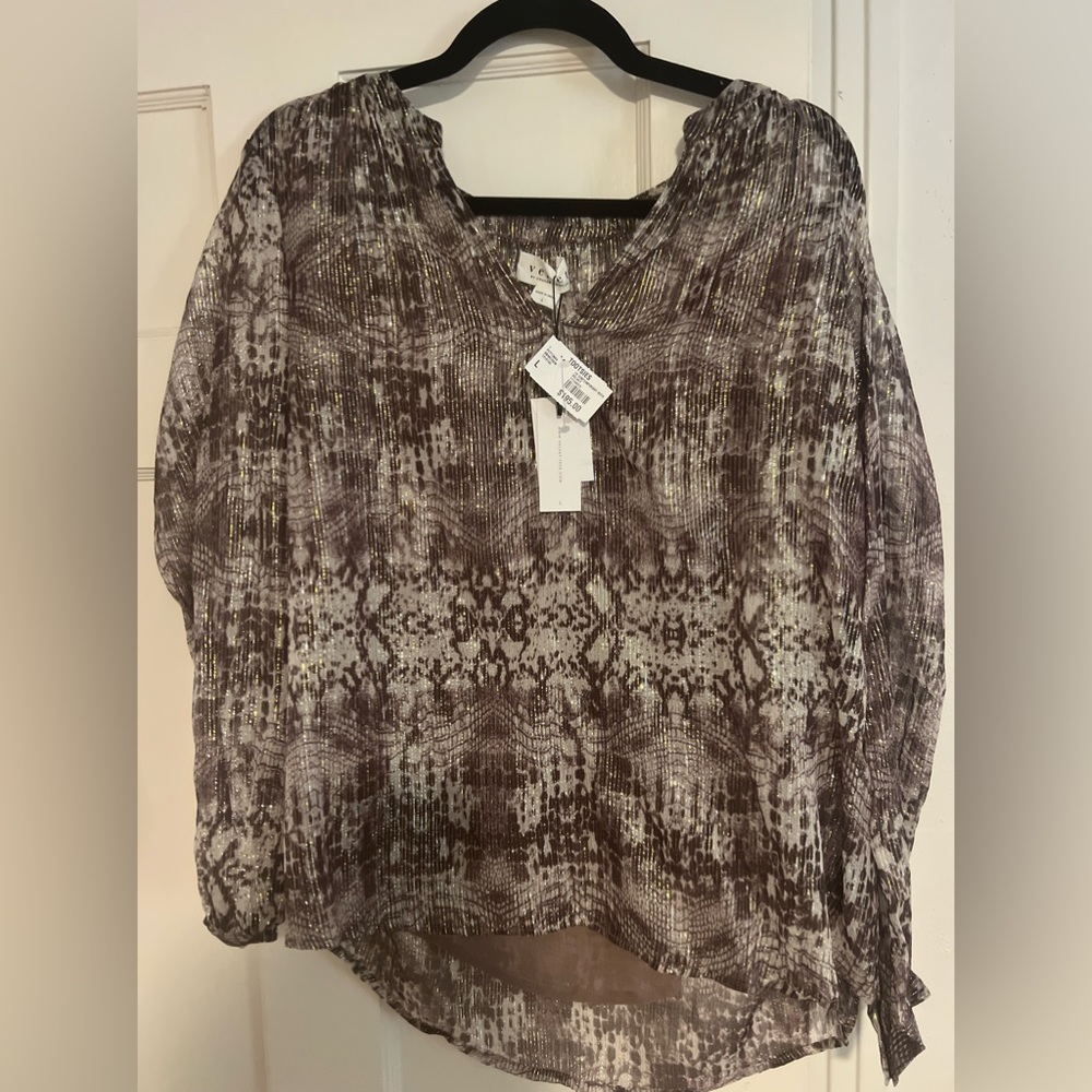 ❤️CLEARANCE❤️ VELVET new with tags! Purchased at tooties for full price $200.